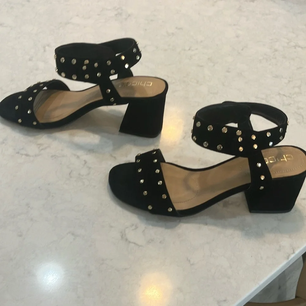 Chico's Black Suede Studded Women's Sandals Chunky Heel Sz‎ 7.5- W/ Box- EUC - Picture 8 of 11